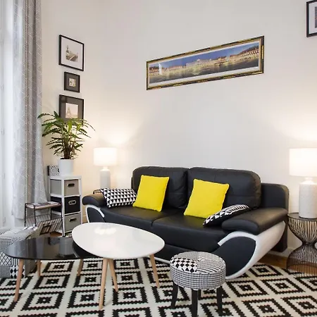 Apartment Le Saint-aubin By Cocoonr *